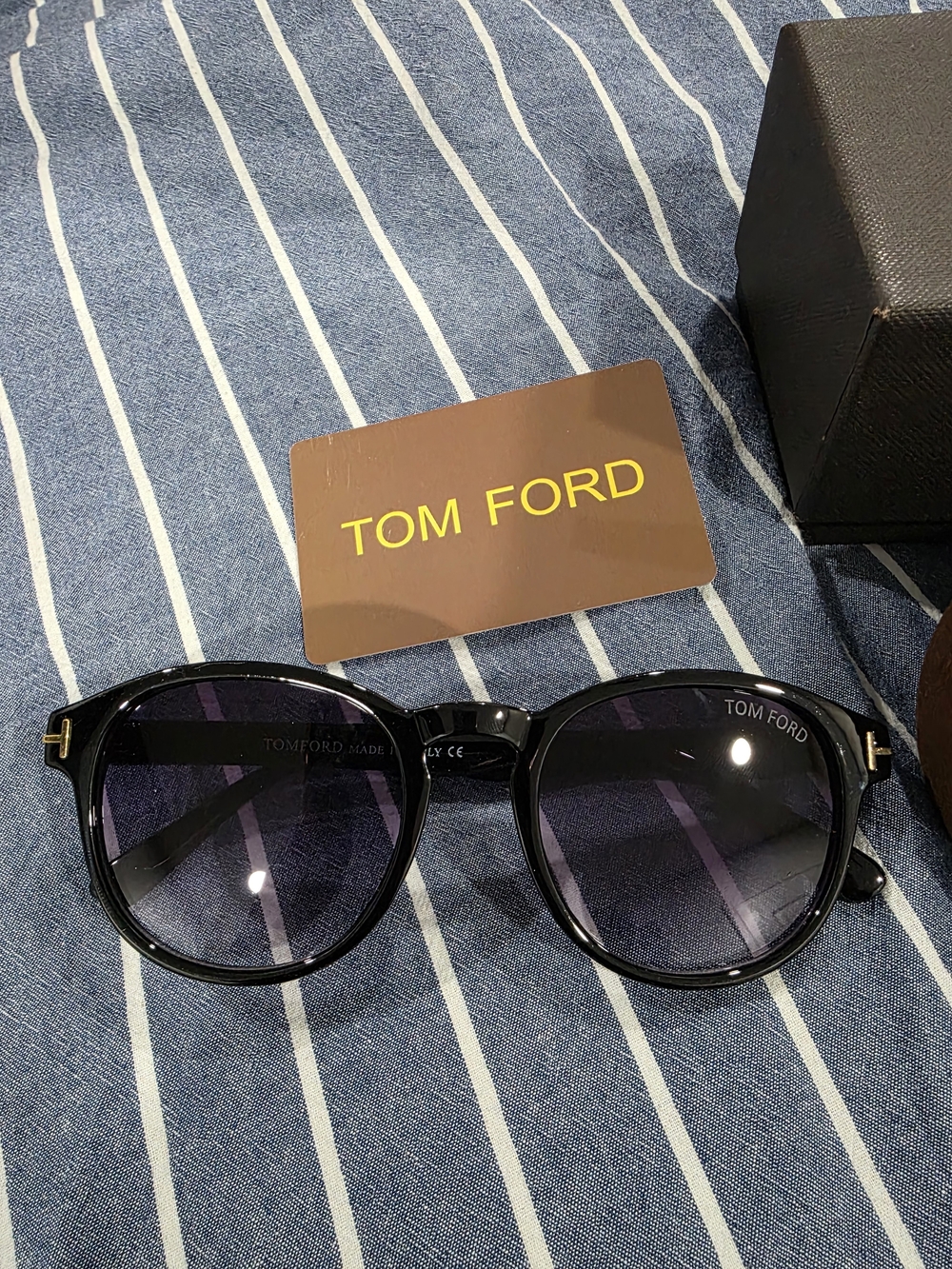 Tom Ford Black Round Sunglasses